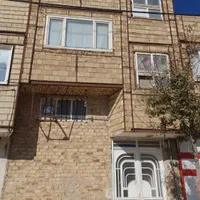 ۹۲متر/۳طبقه تکمیل/برخیابان۳۰متری|فروش خانه و ویلا|قم, شهرک امام حسین|دیوار