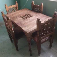 میز ناهار خوری چوبی