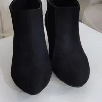 نیم بوت کاملا نو