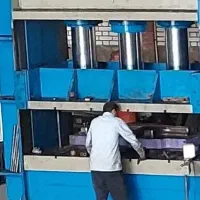 استخدام در یک شرکت تولیدی قطعات فلزی بدنه خودرو