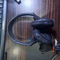 ۴ عدد هدفون ۲ تا با سیم ۲ تا بلوتوثی نیاز به تعمیر|لوازم جانبی موبایل و تبلت|تهران, جنت‌آباد مرکزی|دیوار