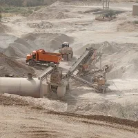 نیازمند اپراتور سنگ‌شکن