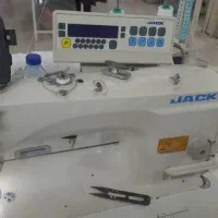 تعدادی نیروی وسطکار خانم