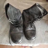 کفش سربازی و کوهنوردی