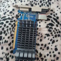 سه عدد کارت گرافیک