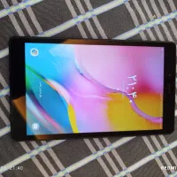 یک عدد تبلت سامسونگ