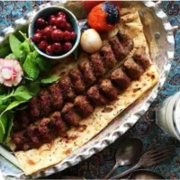 استخدام یک سرآشپز باتجربه جهت کار در رستوران