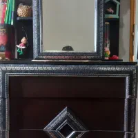 تخت یک نفره به همراه میزآرایش ۴کشو