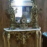 آینه کنسول شمعدان و ساعت برنجی قدیمی|صنایع دستی و سایر لوازم تزئینی|مشهد, کوه سنگی|دیوار