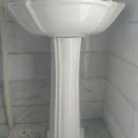 روشویی سرامیکی در حد نو|لوازم سرویس بهداشتی|سمنان, |دیوار