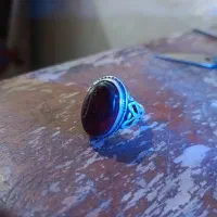 انگشتر حقیق