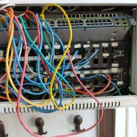 تکنیسین برق کار شبکه دوربین مداربسته سانترال voip|خدمات پیشه و مهارت|تهران, آشتیانی|دیوار