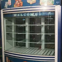 یخچال دو طرف شیشه ای استند سیگار و قفسه مشبک