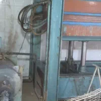 دستگاه پرس درب اتاق. فروش فوری|ماشین‌آلات صنعتی|مه ولات, |دیوار