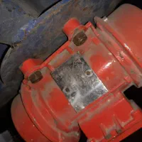 میز ویبره ۳فاز کارکرده در حد نو