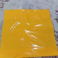 کارکن در چاپ سیلک