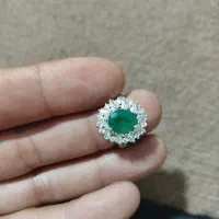 زمرد بی‌نظیر|بدلیجات|کرج, پیشاهنگی|دیوار