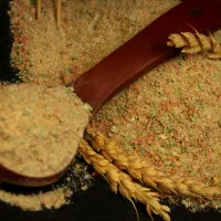 پودر یا آرد سوخاری پرندگان