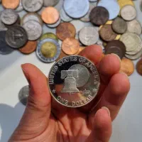 سکه 1 دلاری|کلکسیون سکه، تمبر، اسکناس|صفادشت, |دیوار