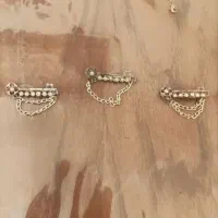 سنجاق سینه ،چشم نظر ،پابند ،جاکلید ،دومیله