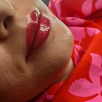 اجرا واموزش تتو بدن آرایش دائم به مدل نیازمندیم