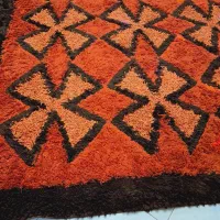 قالی پرز بلند تروتمیز