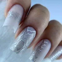 کاشت و طراحی تخصصی ناخن