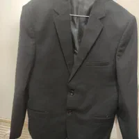 چند دست کت و شلوار مردانه