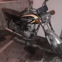 هوندا ۱۲۵ مزایده