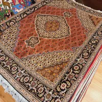 قالیچه دستباف زمینه مسی رنگ تبریز|فرش|تهران, اکباتان|دیوار