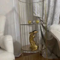 کنار سالنی و میز