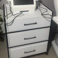 ترالی زیبایی و میز کار