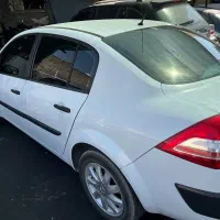 فروش مگان ۸۷ تمام فاریکیا معاوضه با خودروی اتومات|خودرو سواری و وانت|شیراز, آبیاری|دیوار