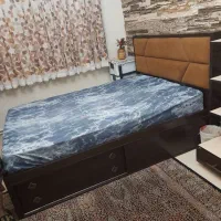 تخت دو نفره