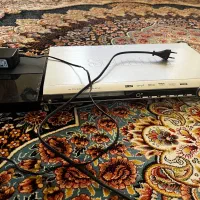 یک عدد دستگاه دی وی دی مدل senator