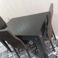 میز غذا خوری سالم وزیبا