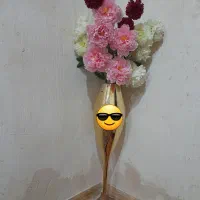 گلدان وگل مصنوعی