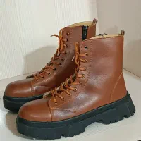 نیم بوت سایز ۴۱ کاملا نو همین امروز خریدم