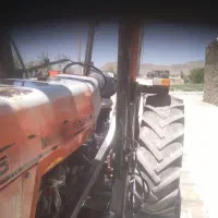 تراکتور مدل ۸۰