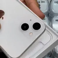 ایفون ۱۳ نرمال سفید رنگ