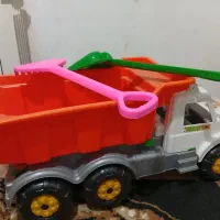 اسباب بازی نو و در حد نو یکجا و تکی بفروش میرسد