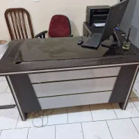 میز کامپیوتر...مطاله