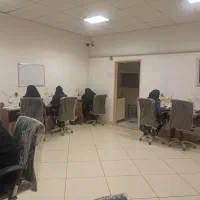 اپراتور تلفنی خانم
