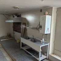 یک عدد هود کامل استیل