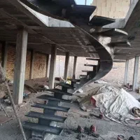 پله آهنی صاف و گرد|خدمات پیشه و مهارت|نجف‌آباد, امام خمینی|دیوار