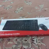 تعدادی کیبورد و موس کاملا نو استفاده نشده