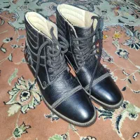 کفش نیم بوت چرم در حد نو شماره ۴۰