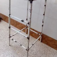 چهارپایه آهنی