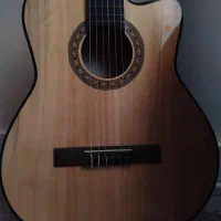 گیتار یاماها c40
