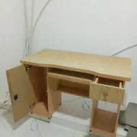 میز کامپیوتر